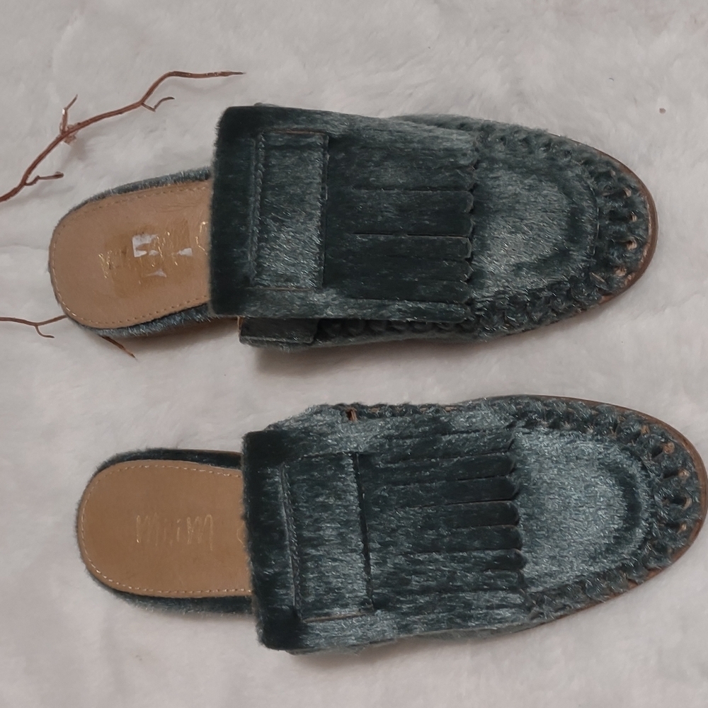 Women's Gray Fur Slip-On Loafers - Picture 1 of 8